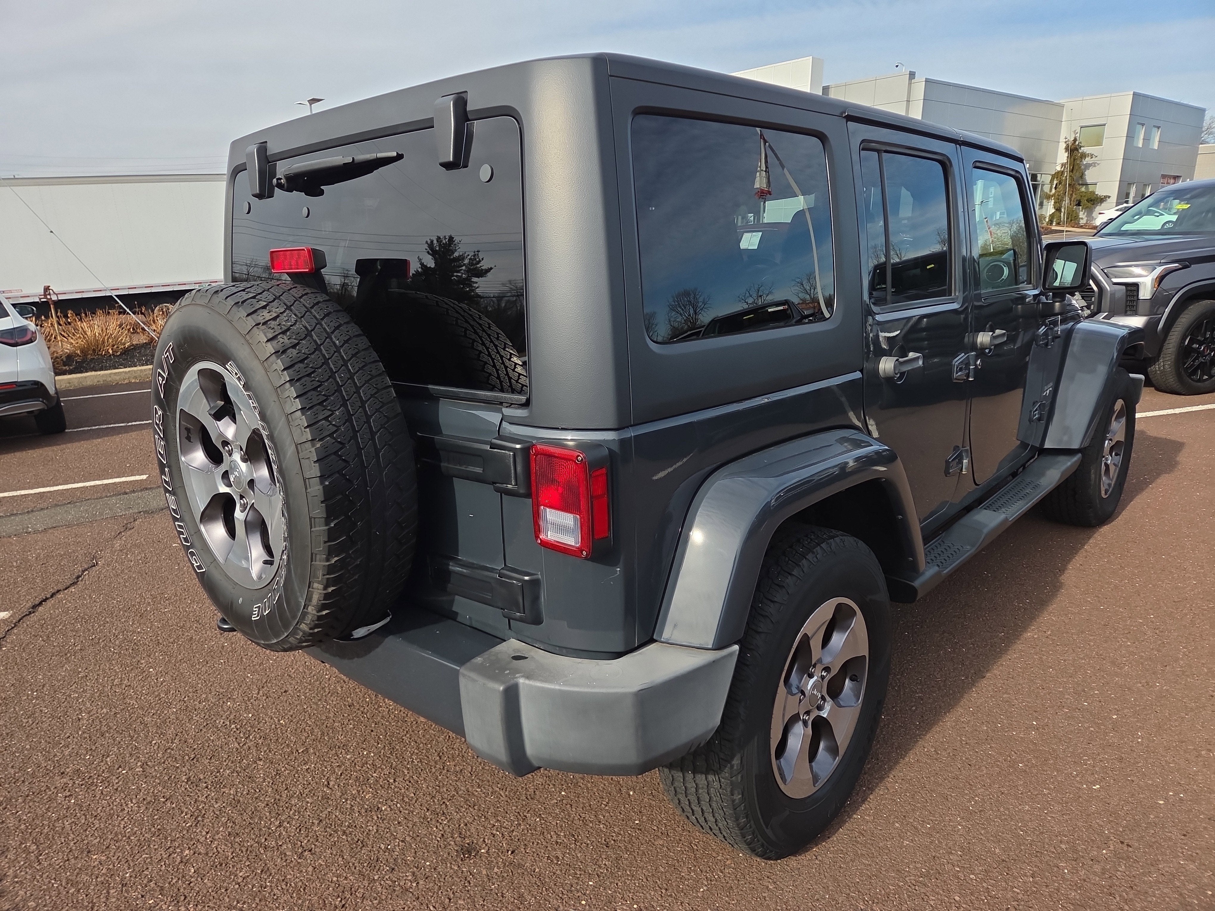 2016 Jeep Wrangler Unlimited Sahara