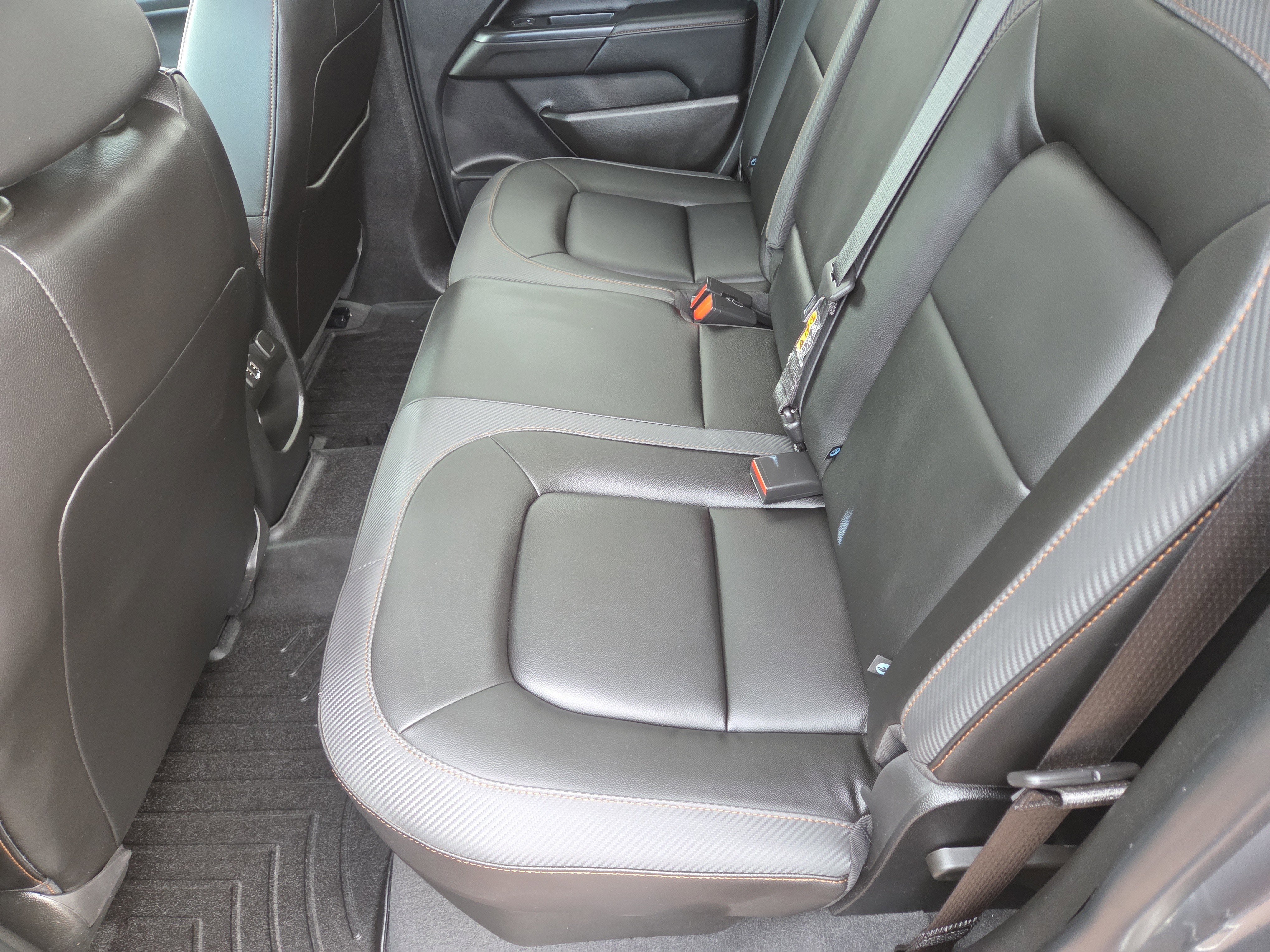 2022 GMC Canyon 4WD AT4 w/Leather