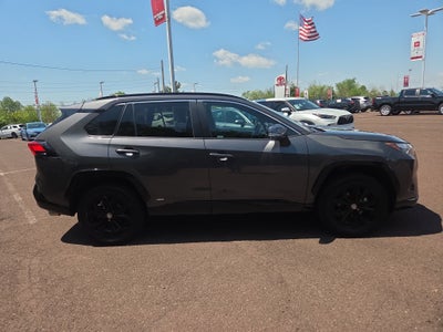 2022 Toyota RAV4 Hybrid SE