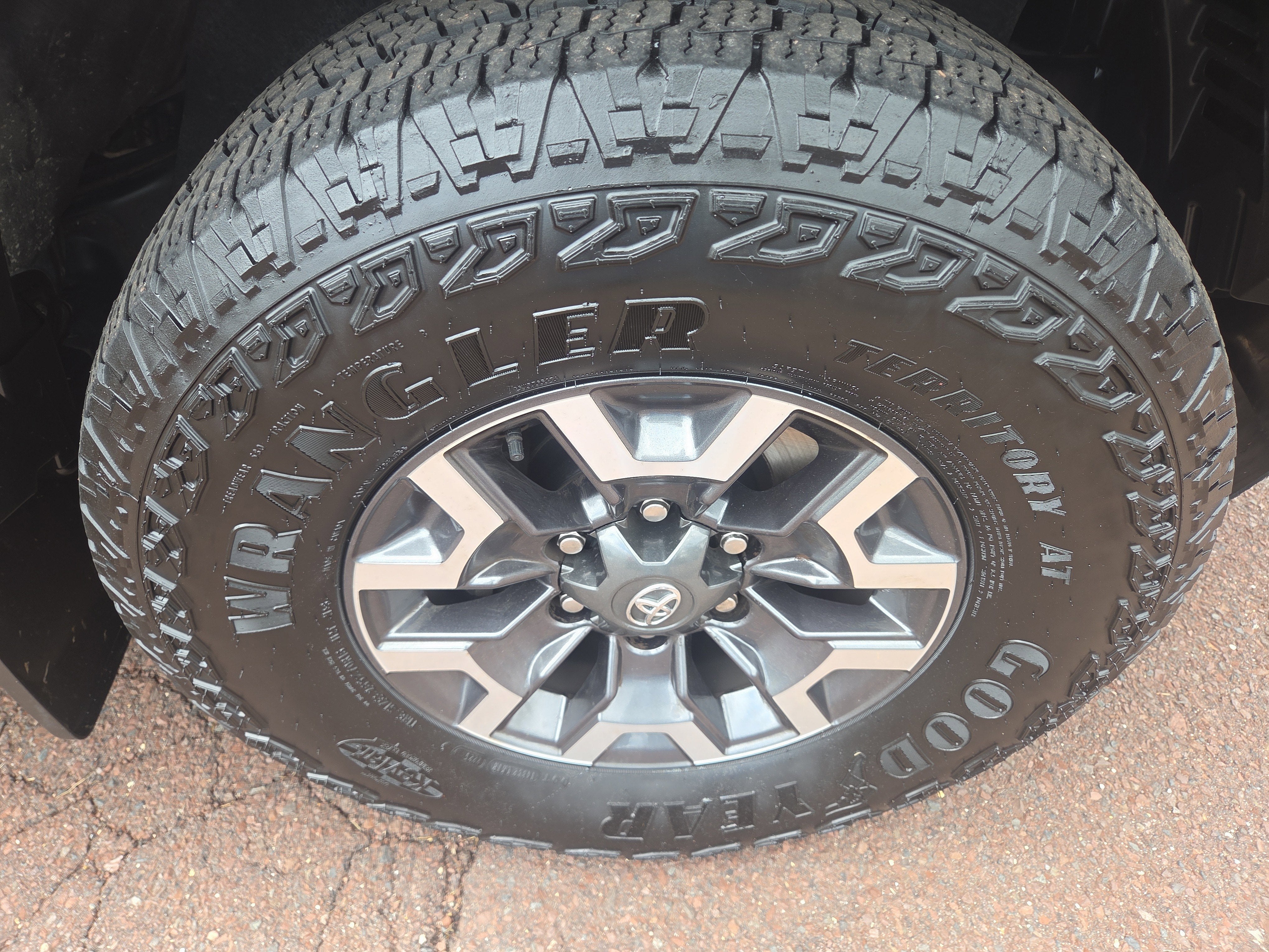 2017 Toyota Tacoma SR5
