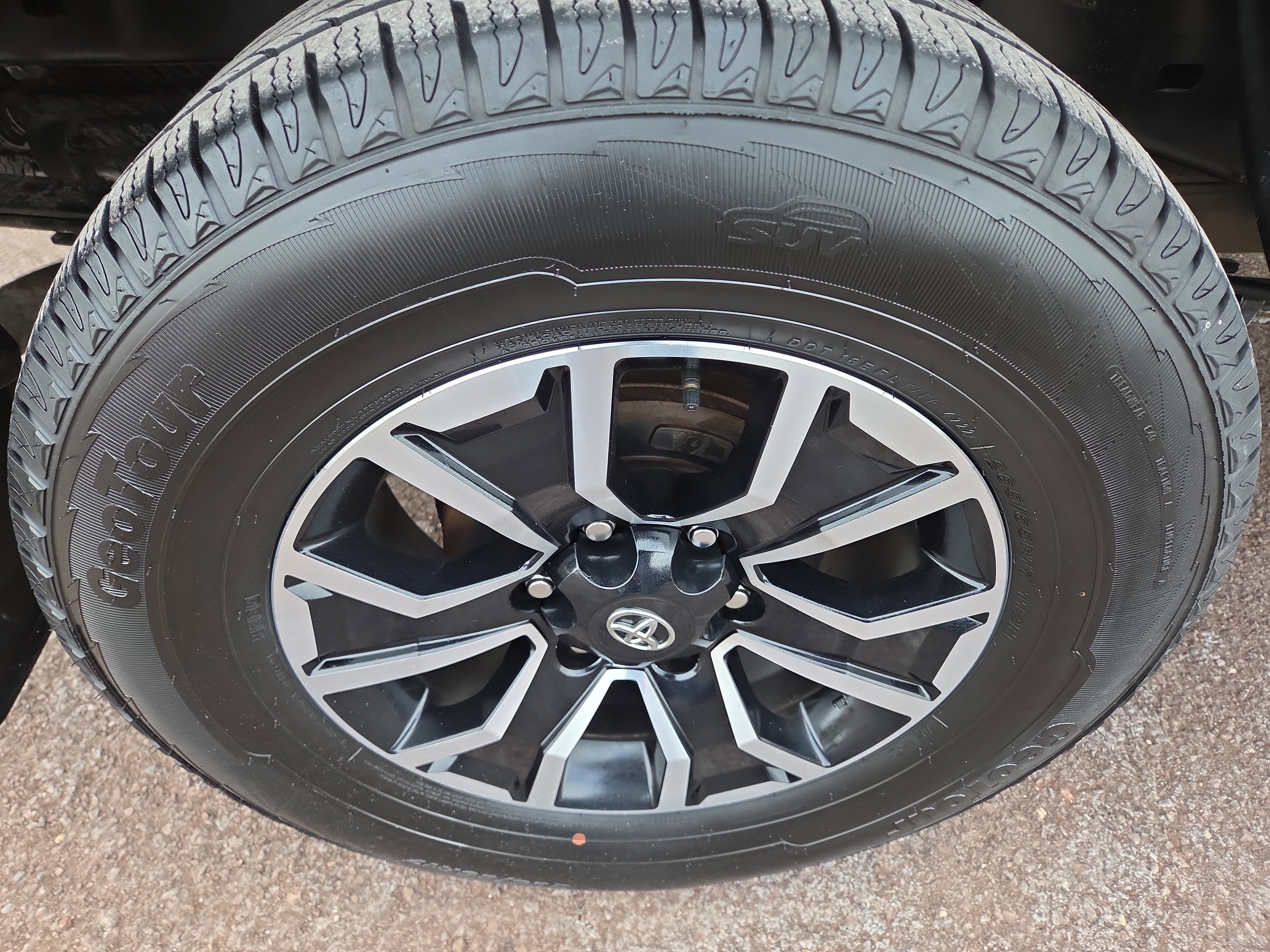 2022 Toyota Tacoma SR