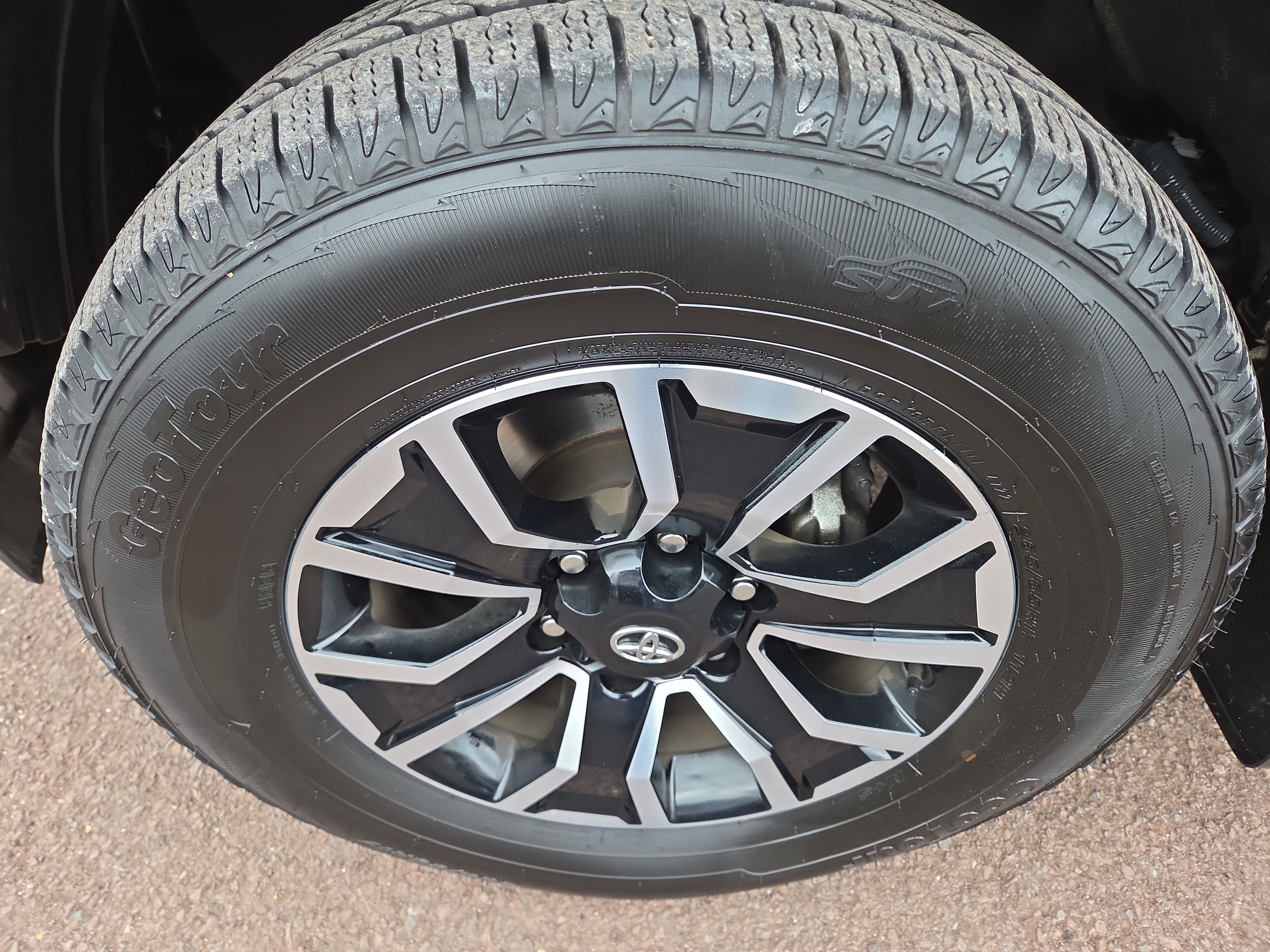 2022 Toyota Tacoma SR