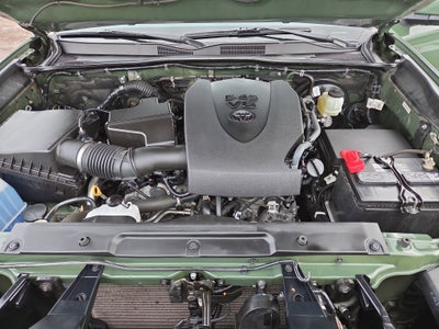 2022 Toyota Tacoma SR