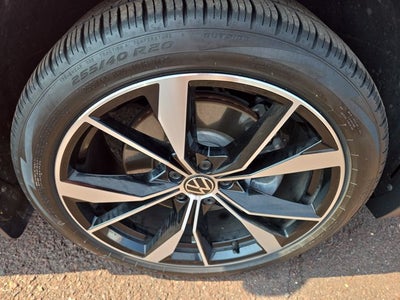 2024 Volkswagen Tiguan SEL R-Line
