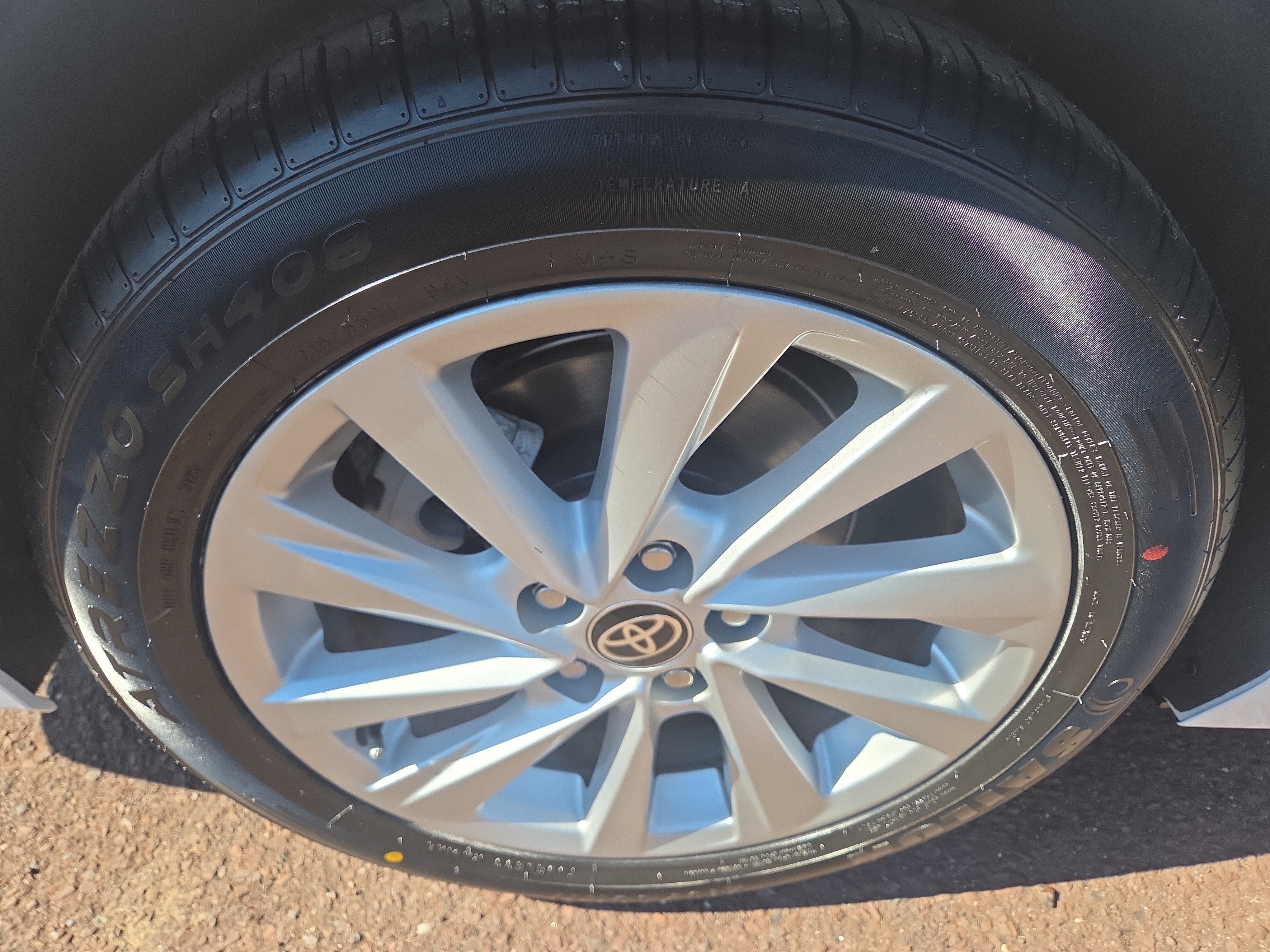 2024 Toyota Camry LE