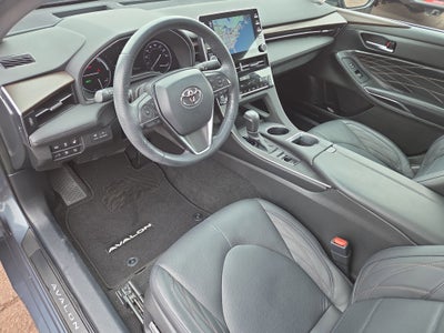 2022 Toyota Avalon Hybrid Limited