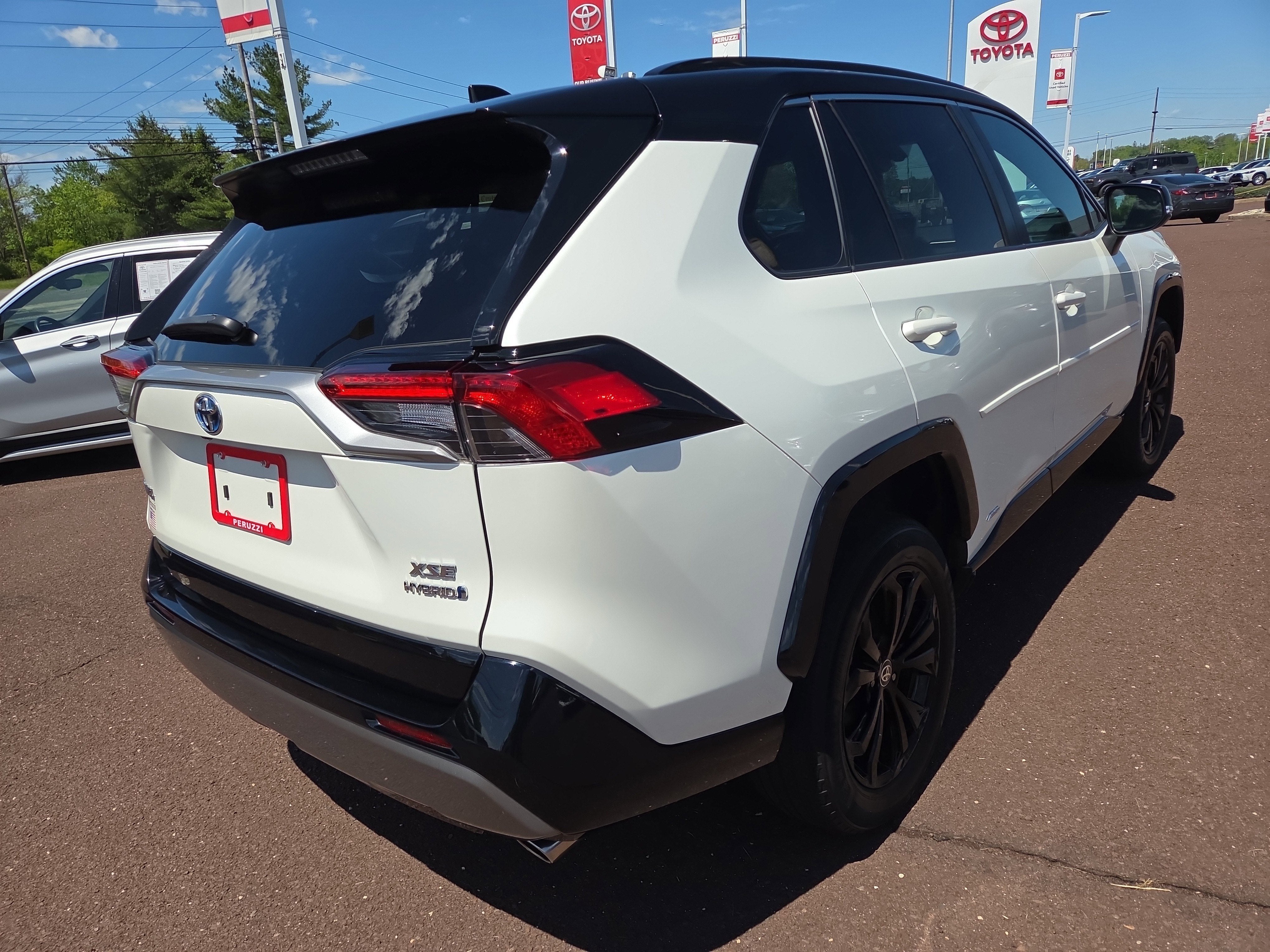 2022 Toyota RAV4 Hybrid XSE