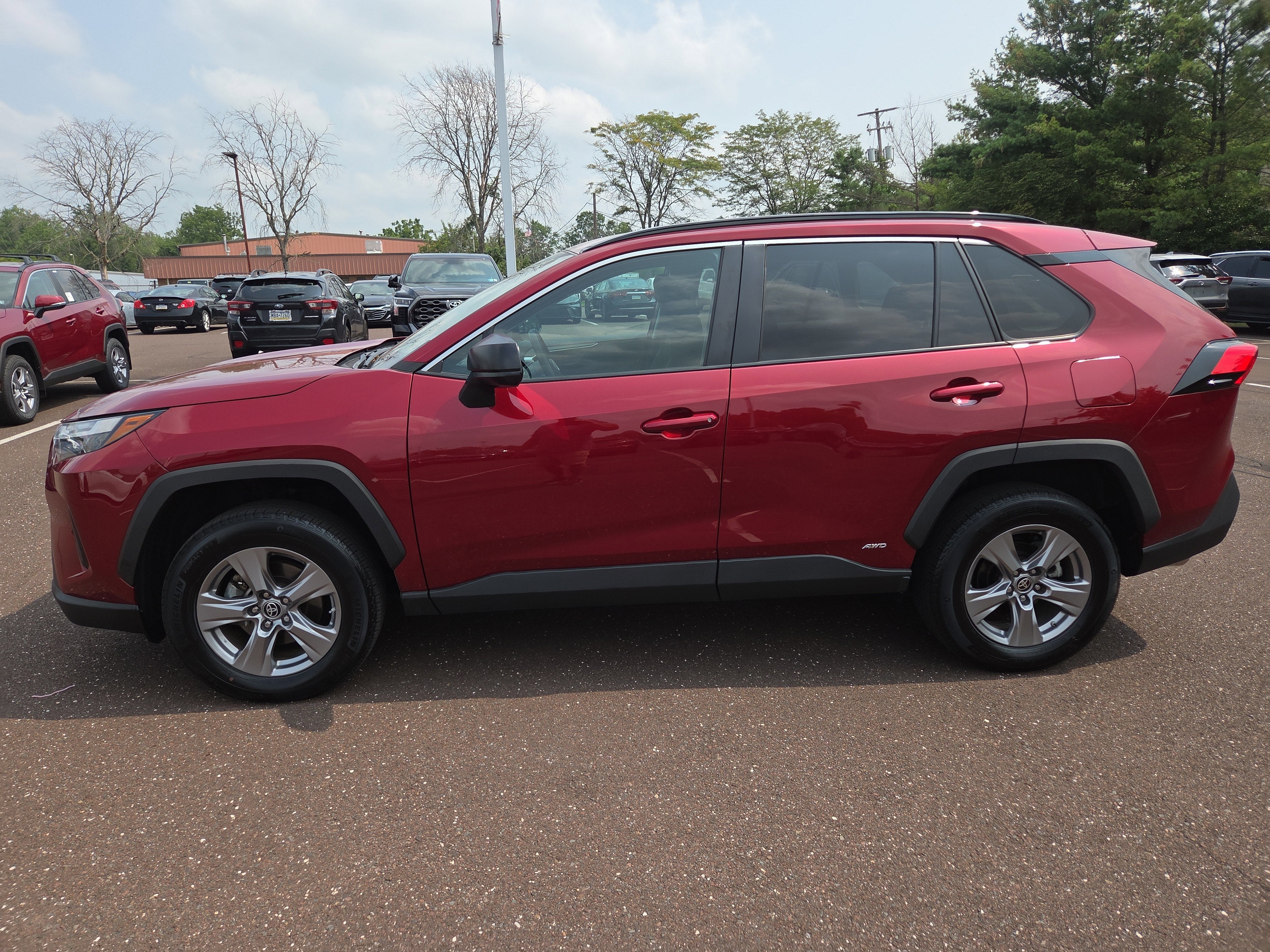 2023 Toyota RAV4 Hybrid LE