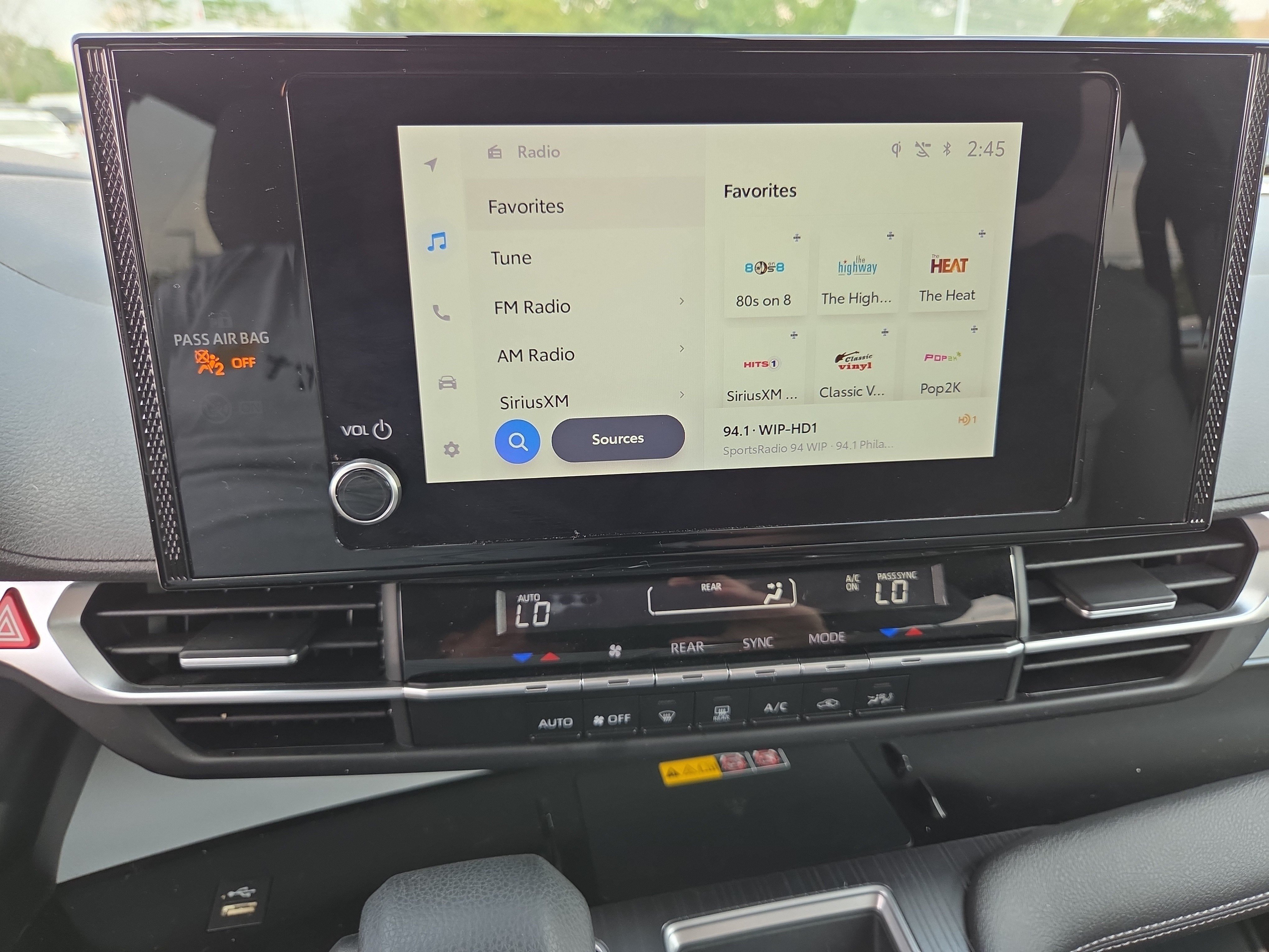 2025 Toyota Sienna LE