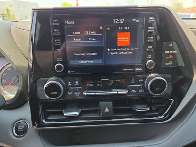 2022 Toyota Highlander LE