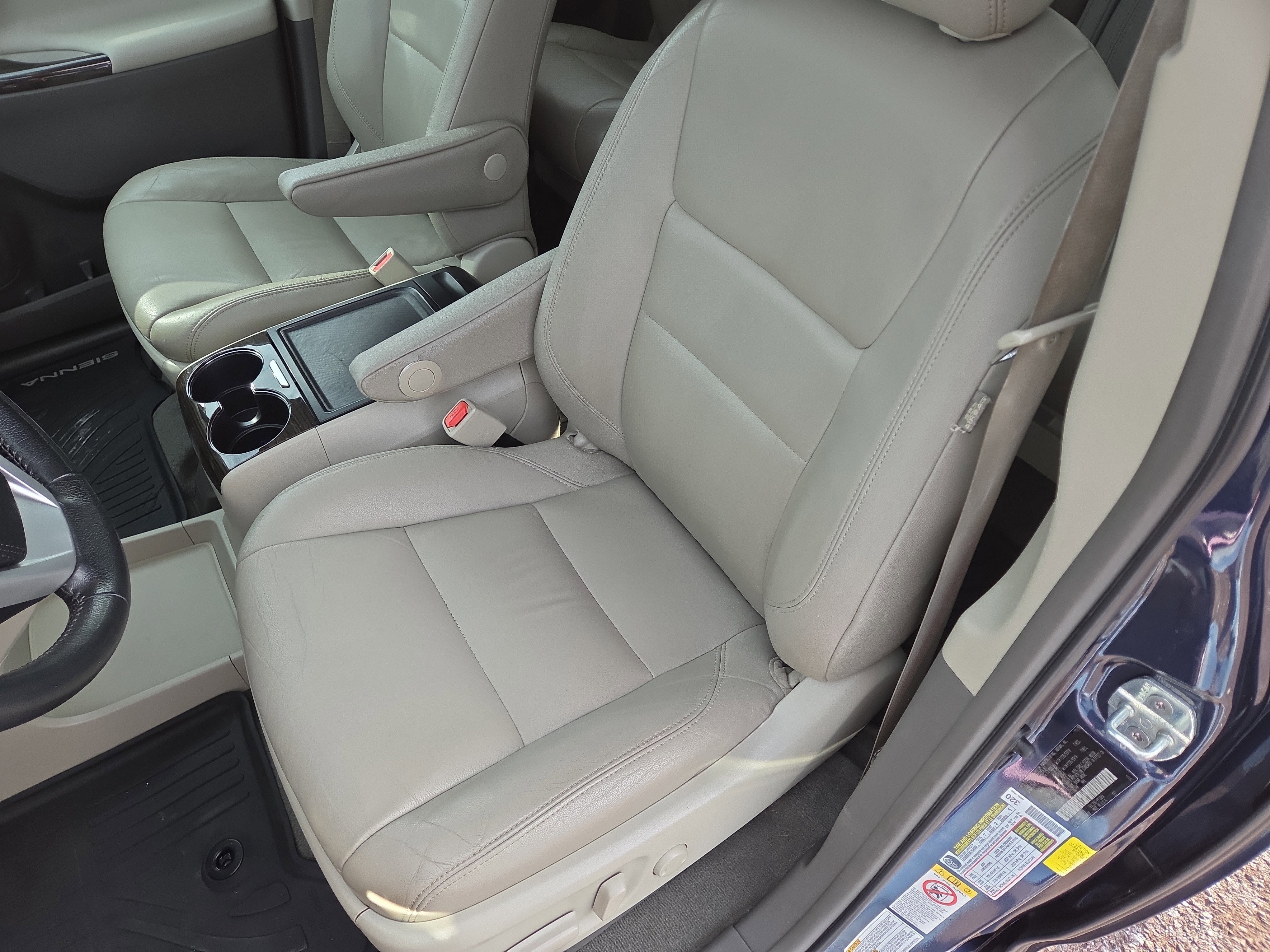 2019 Toyota Sienna XLE
