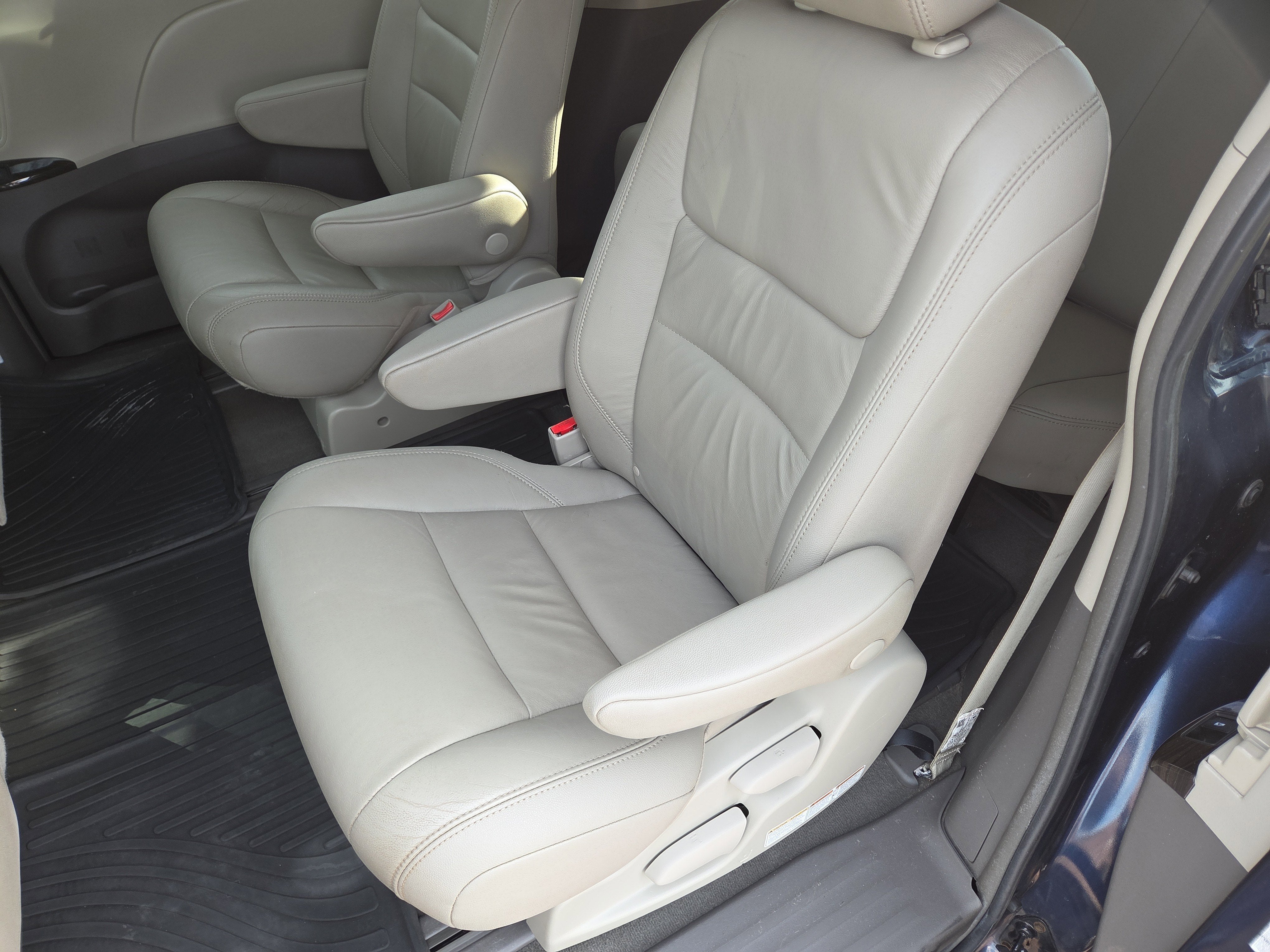 2019 Toyota Sienna XLE