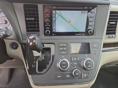 2019 Toyota Sienna XLE