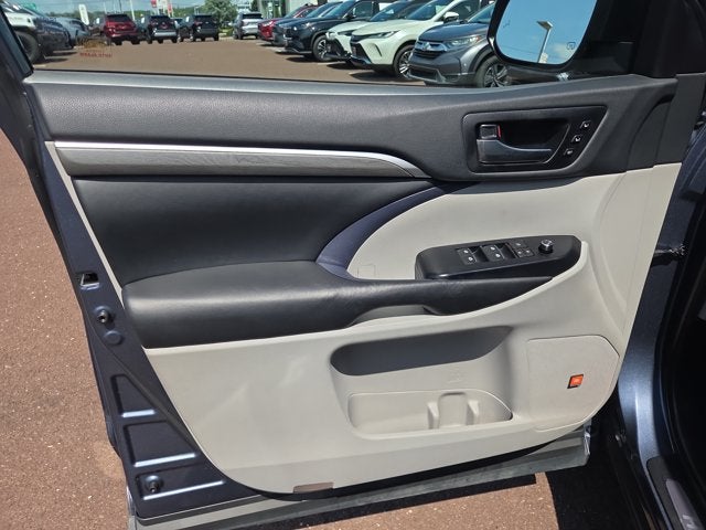 2019 Toyota Highlander Limited Platinum