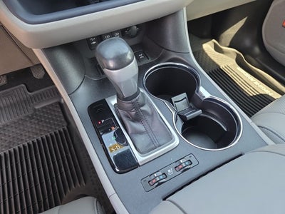 2019 Toyota Highlander Limited Platinum