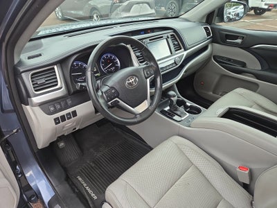 2017 Toyota Highlander Limited