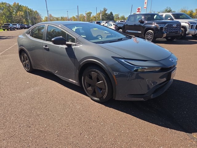 2025 Toyota Prius LE