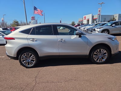 2023 Toyota Venza LE