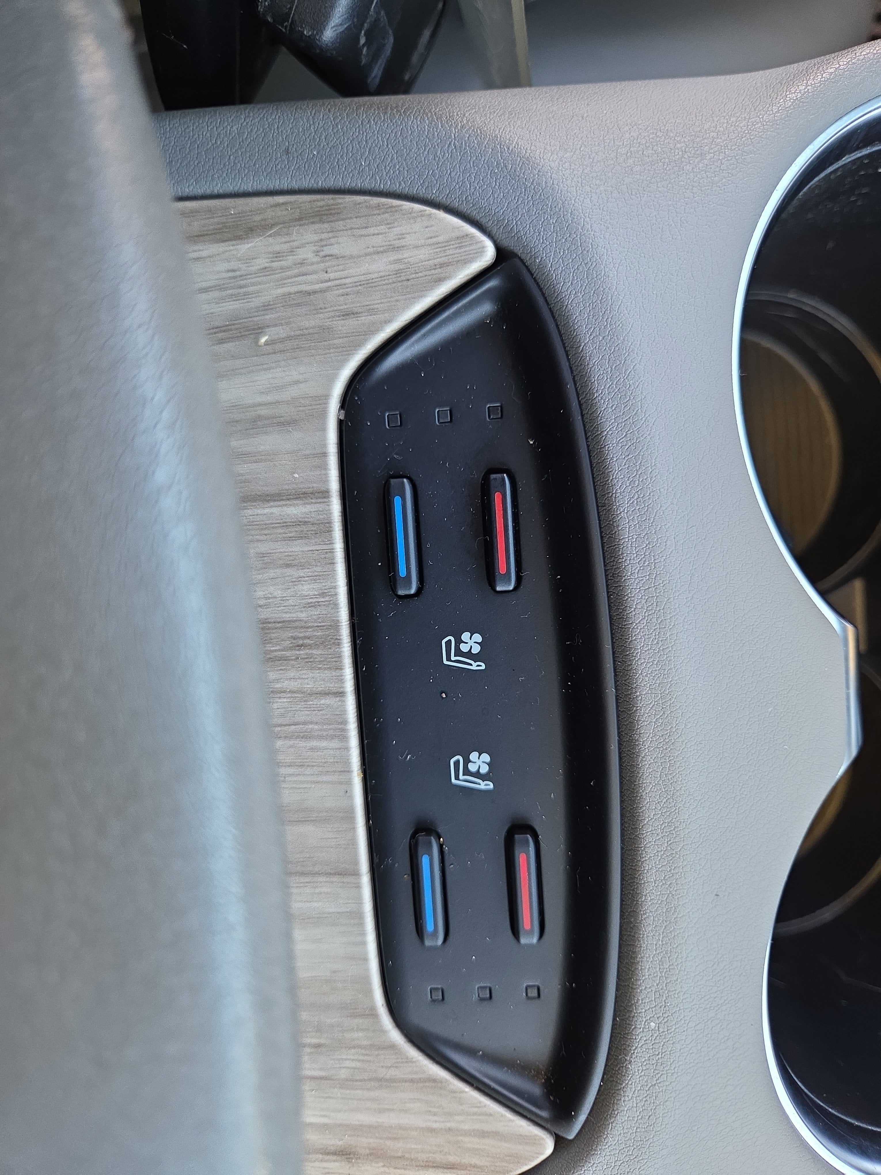 2023 Toyota Venza LE