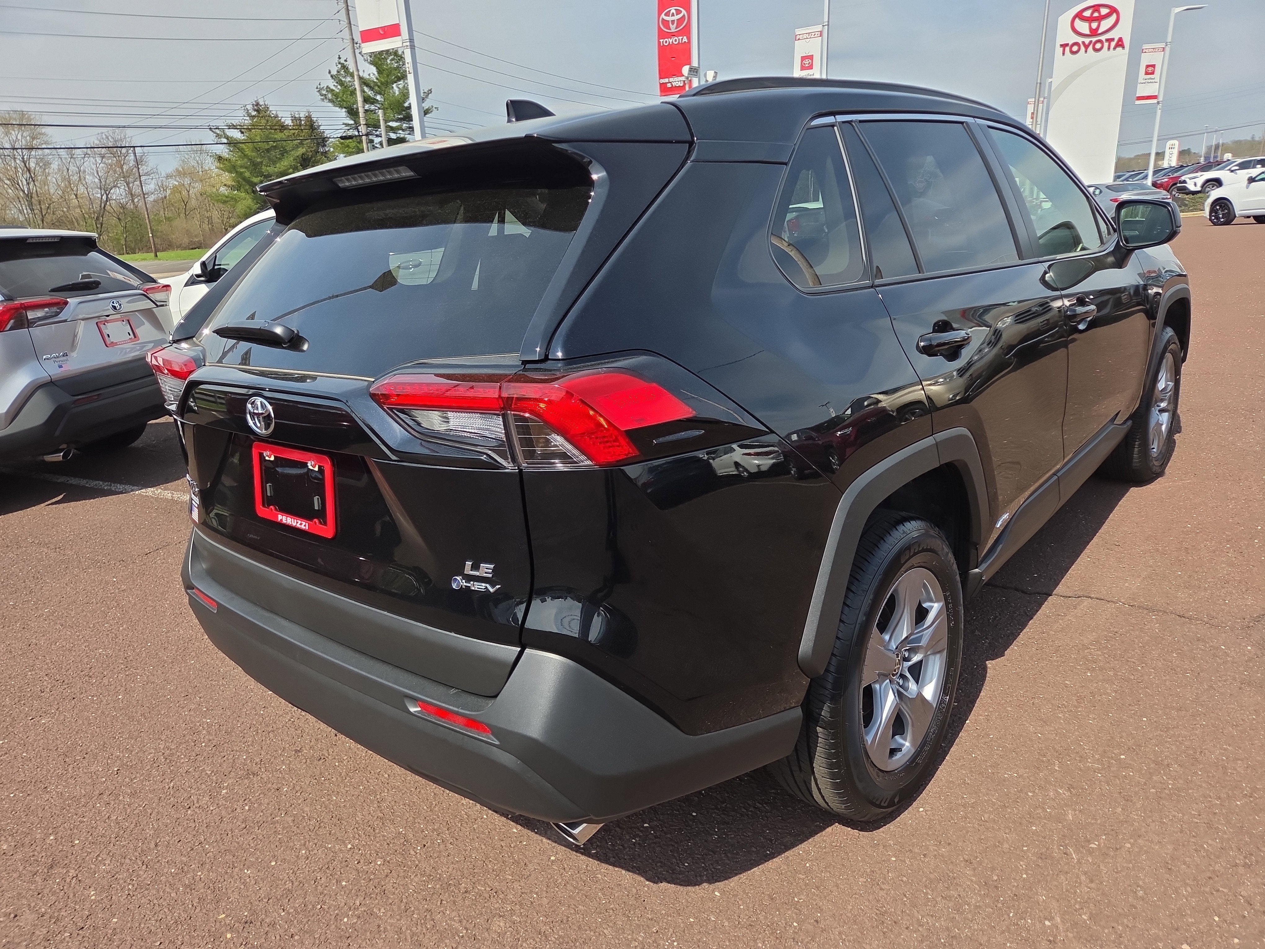 2025 Toyota RAV4 Hybrid LE