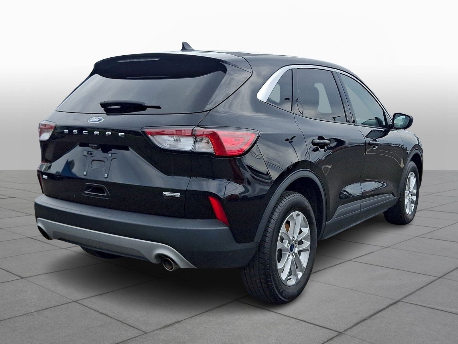 2022 Ford Escape Hybrid SE