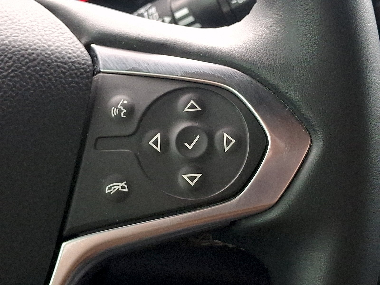 2023 Chevrolet Traverse AWD LT Cloth