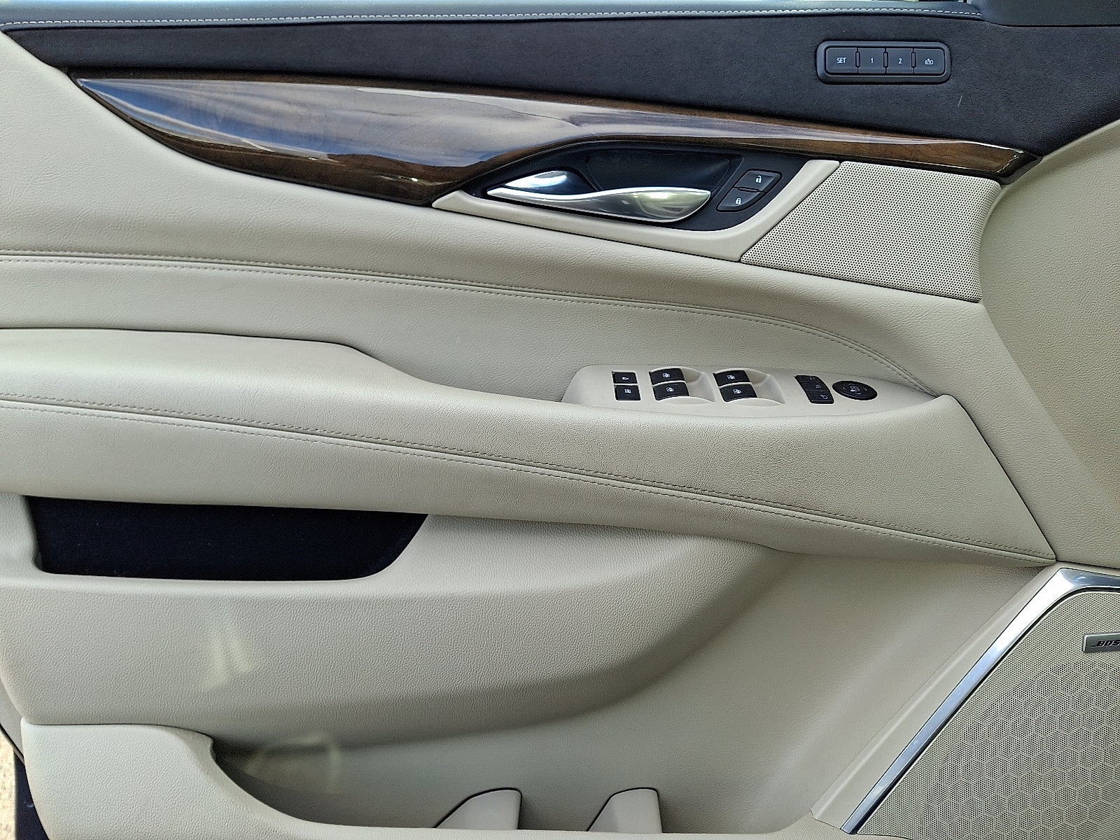 2019 Cadillac Escalade Luxury