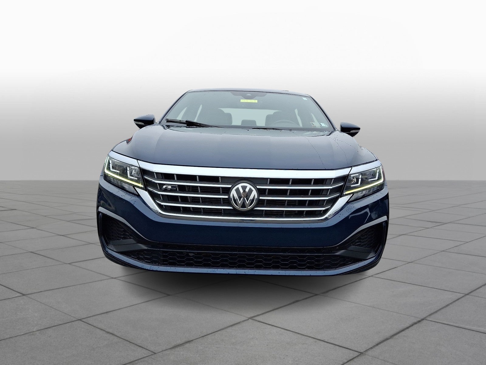 2021 Volkswagen Passat 2.0T R-Line