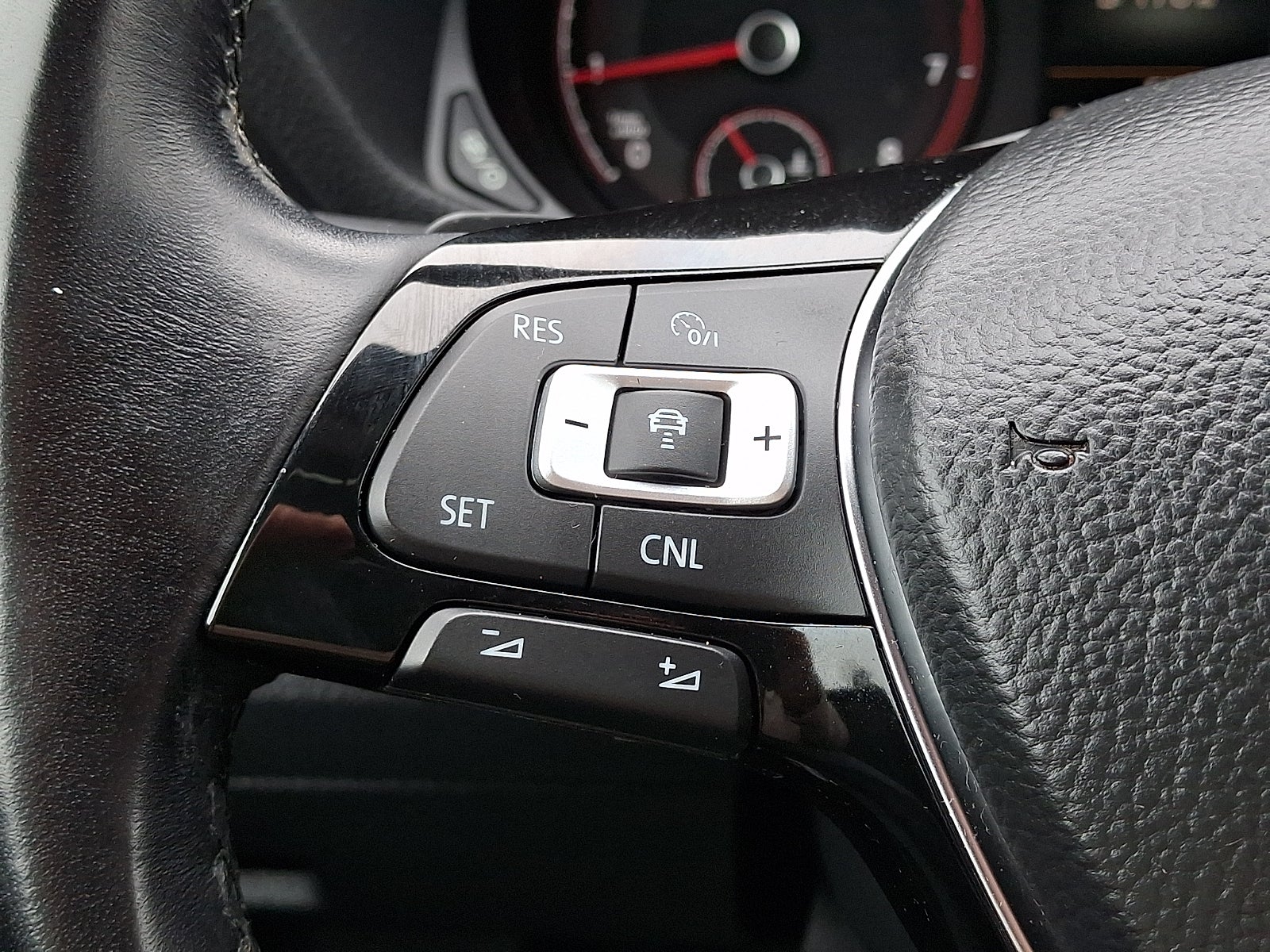 2021 Volkswagen Passat 2.0T R-Line