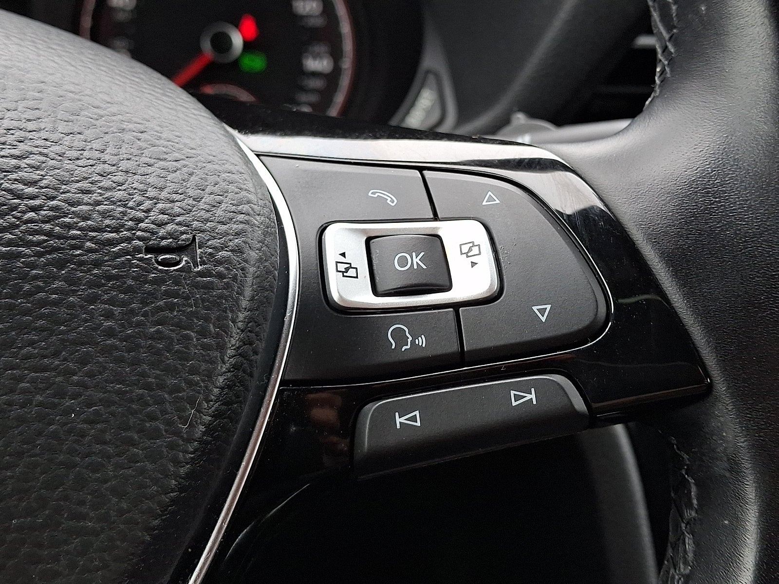 2021 Volkswagen Passat 2.0T R-Line