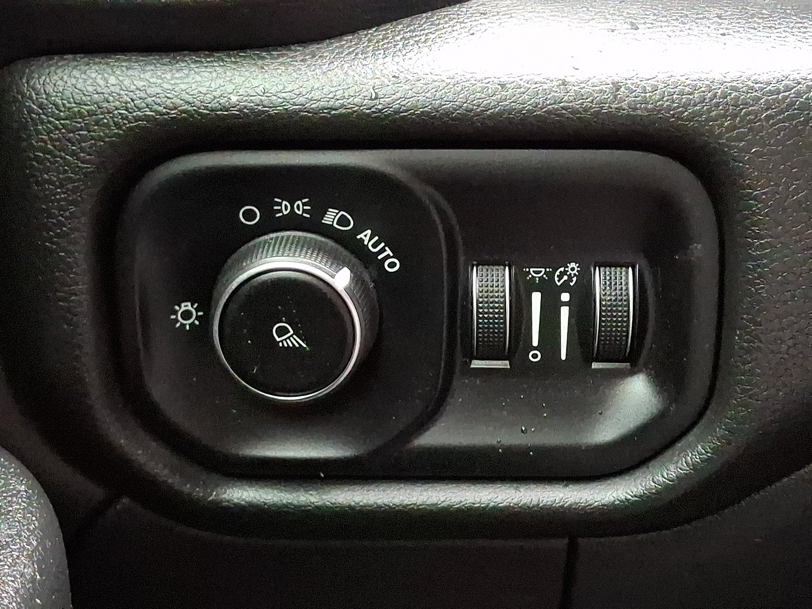 2020 RAM 2500 Tradesman Crew Cab 4x4 8' Box