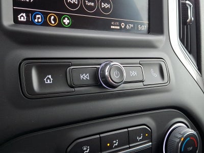 2023 Chevrolet Silverado 1500 4WD Crew Cab Short Bed Custom