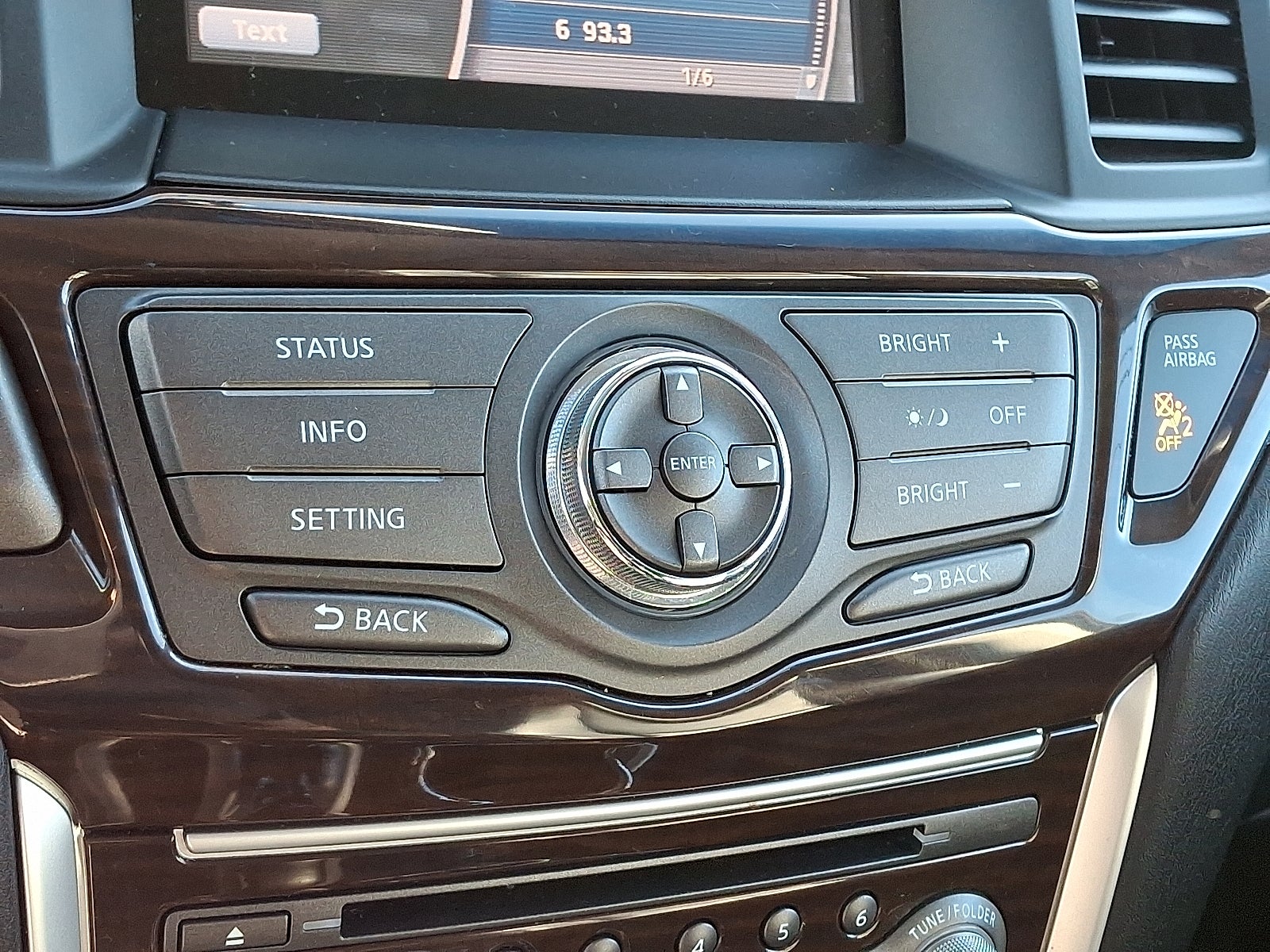 2016 Nissan Pathfinder SL