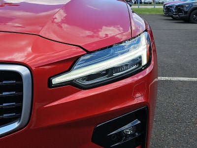 2019 Volvo S60 T6 R-Design