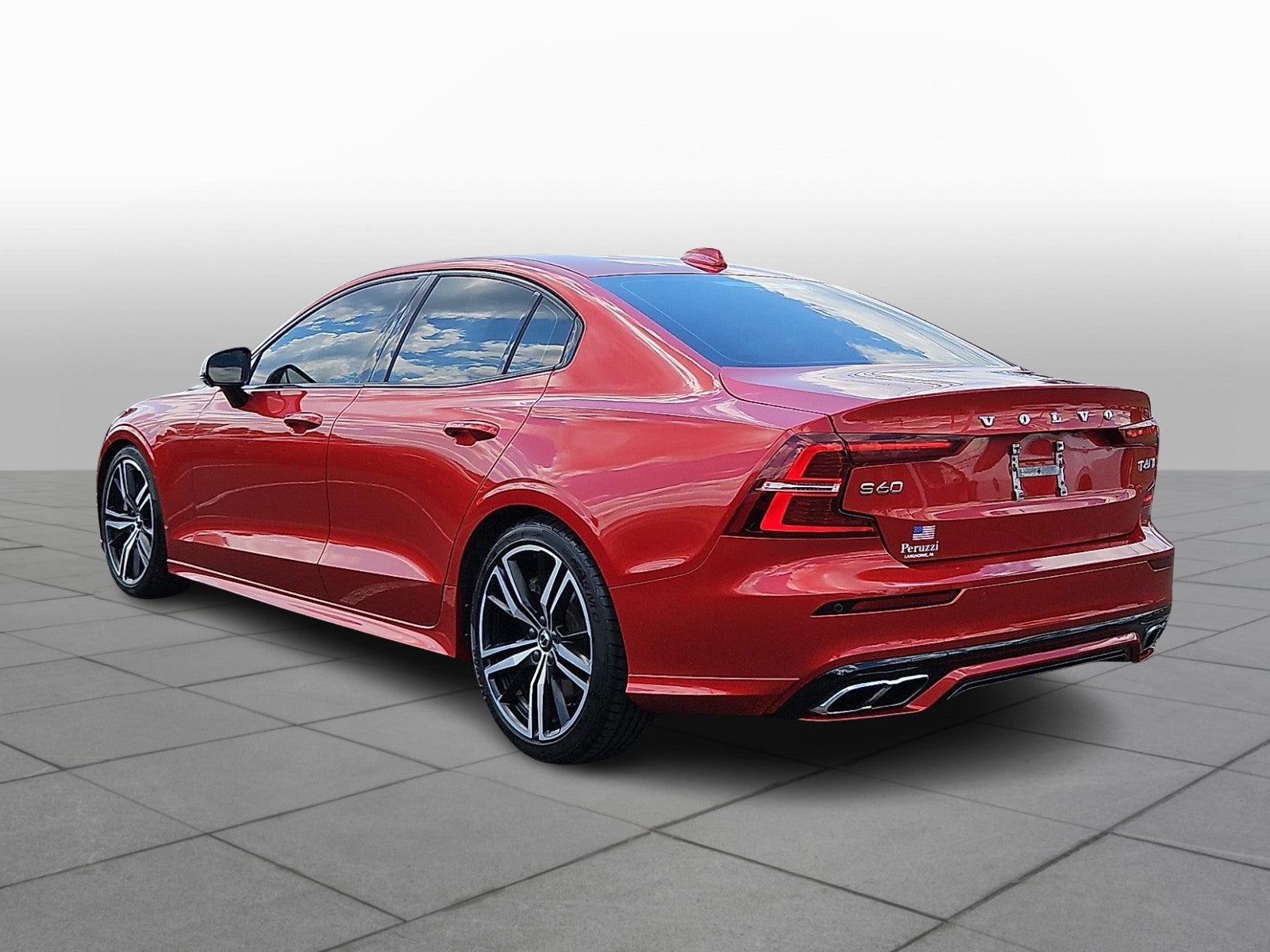 2019 Volvo S60 T6 R-Design