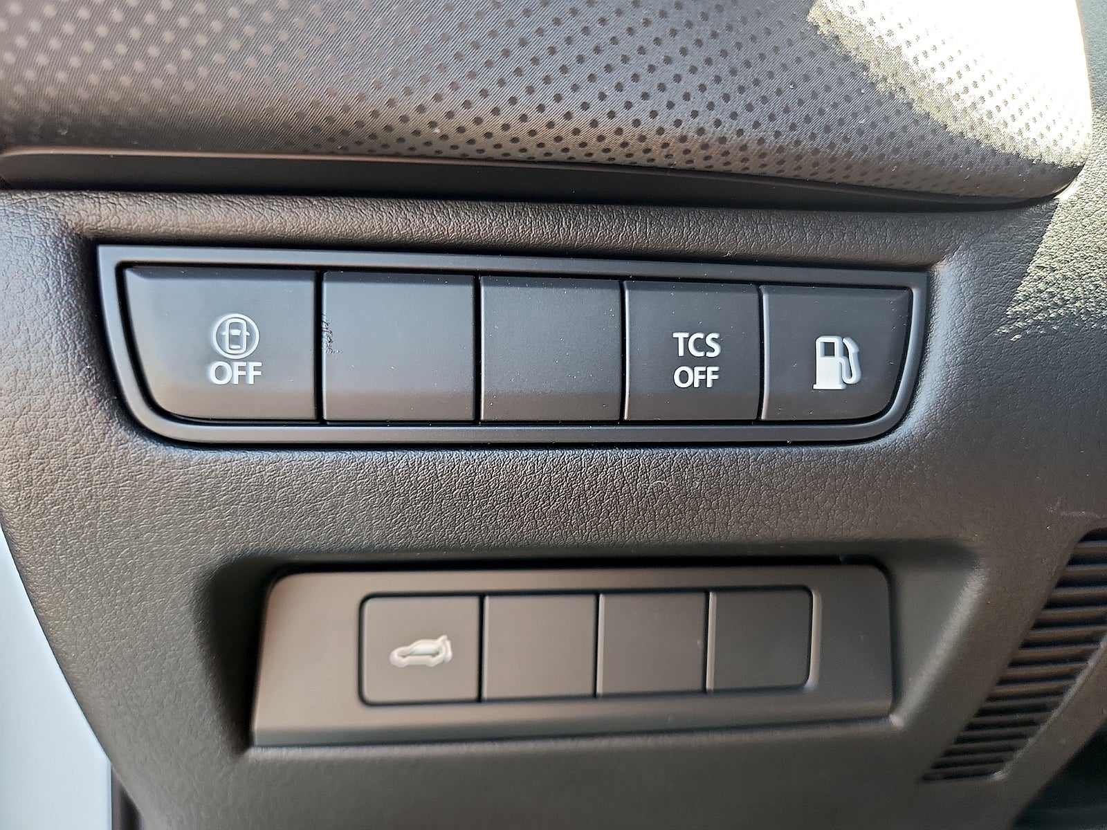 2025 Mazda Mazda CX-50 Hybrid Preferred Package