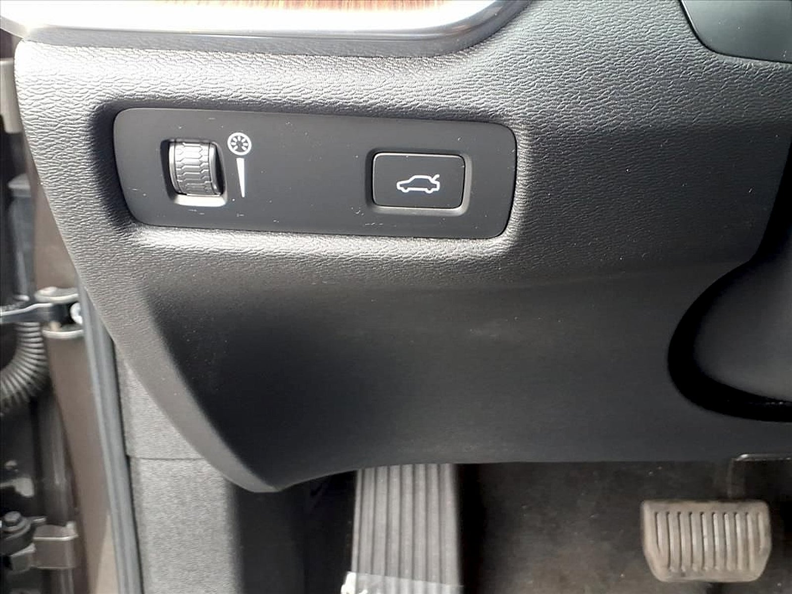 2021 Volvo V60 Cross Country T5