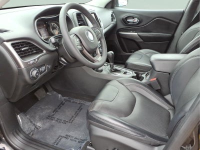 2022 Jeep Cherokee Latitude Lux