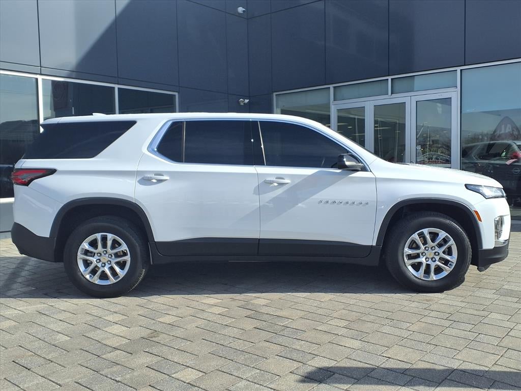 2023 Chevrolet Traverse LS