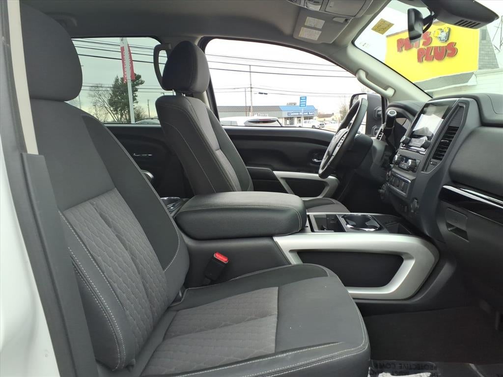 2024 Nissan Titan XD SV