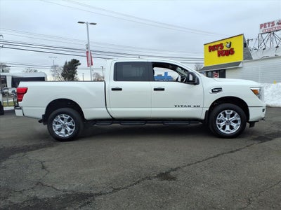 2024 Nissan Titan XD SV