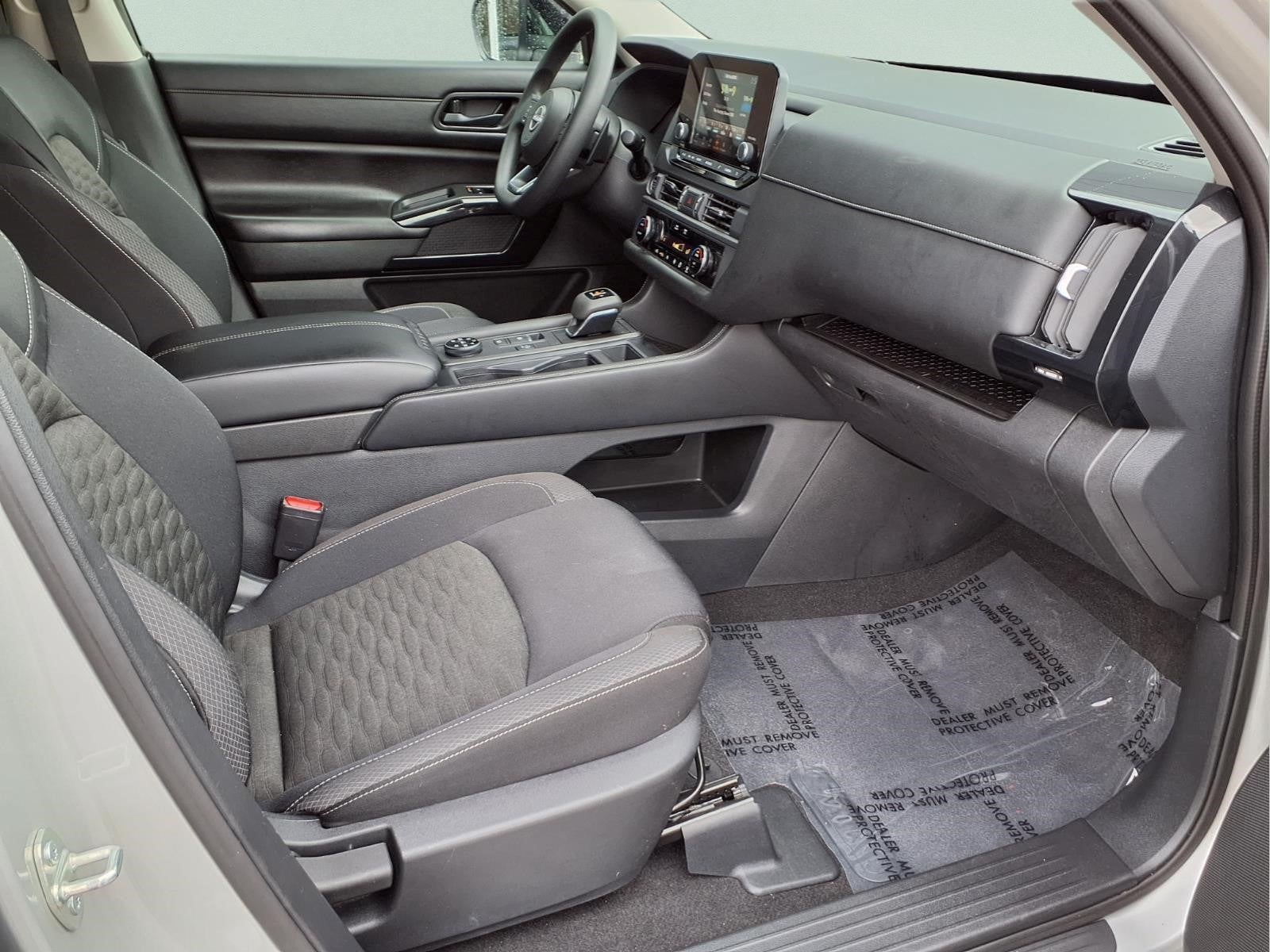 2023 Nissan Pathfinder S