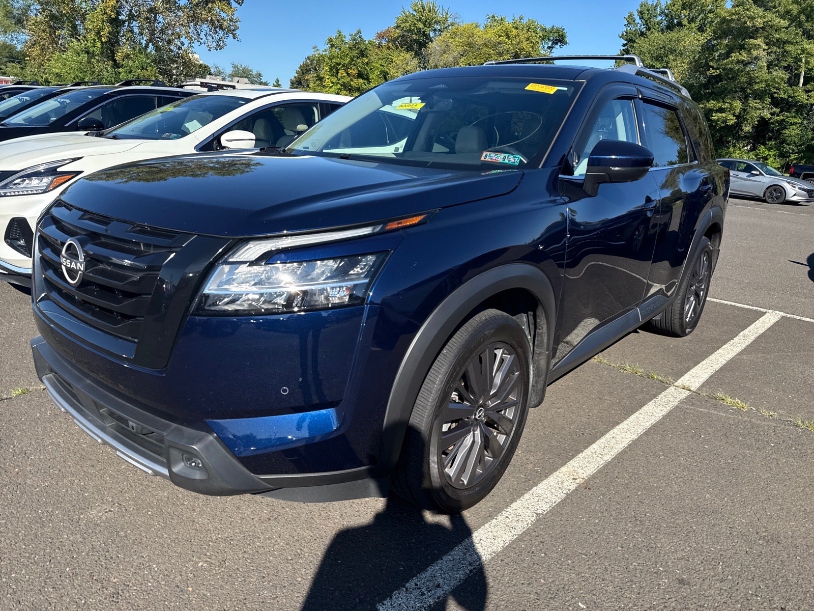2023 Nissan Pathfinder SL