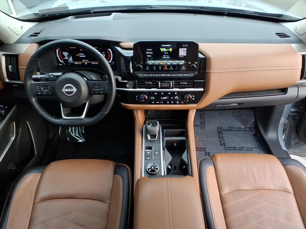 2023 Nissan Pathfinder Platinum