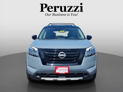 2023 Nissan Pathfinder Platinum