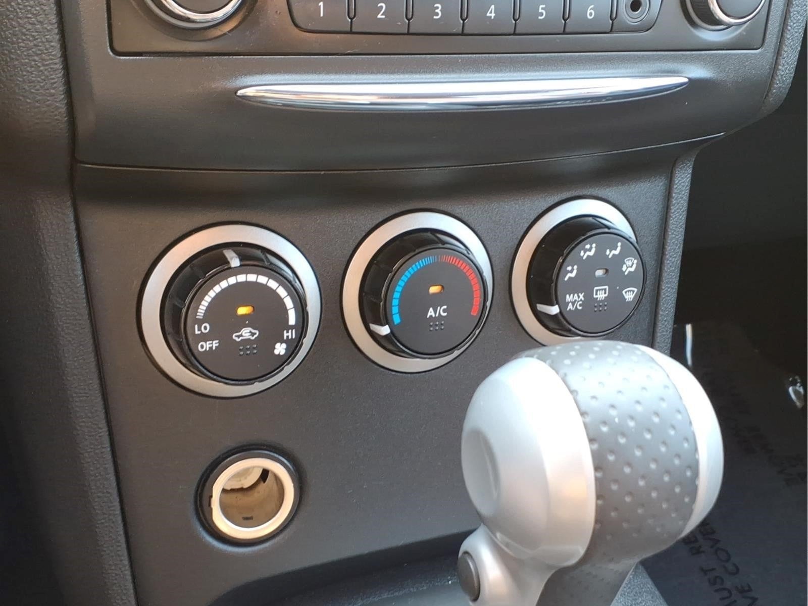 2012 Nissan Rogue S