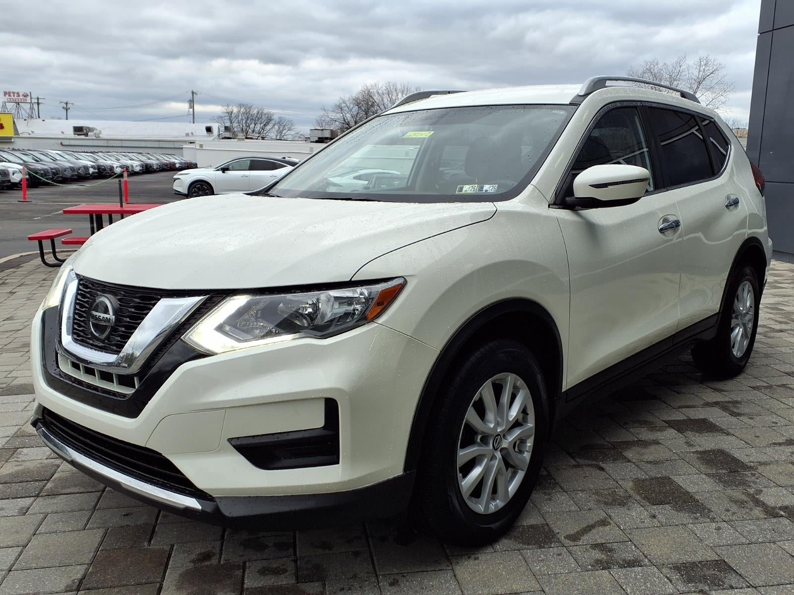 2018 Nissan Rogue SV