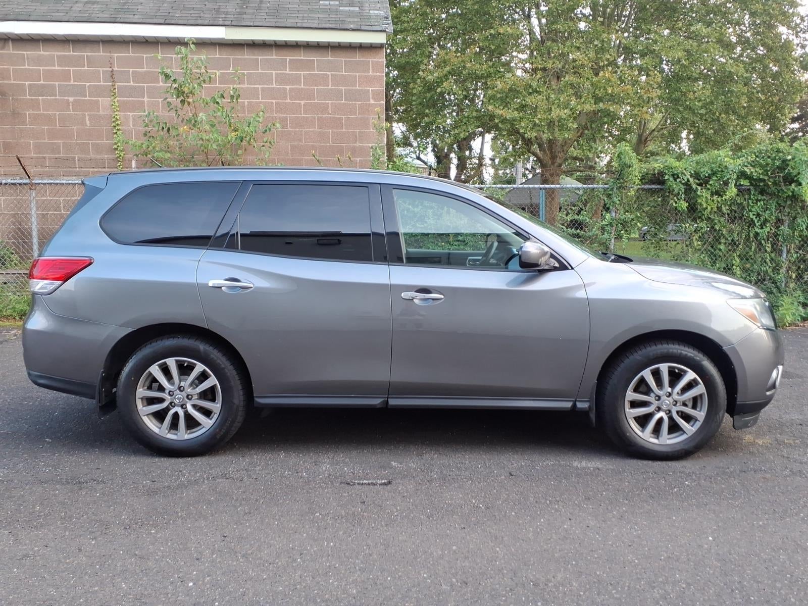 2015 Nissan Pathfinder S