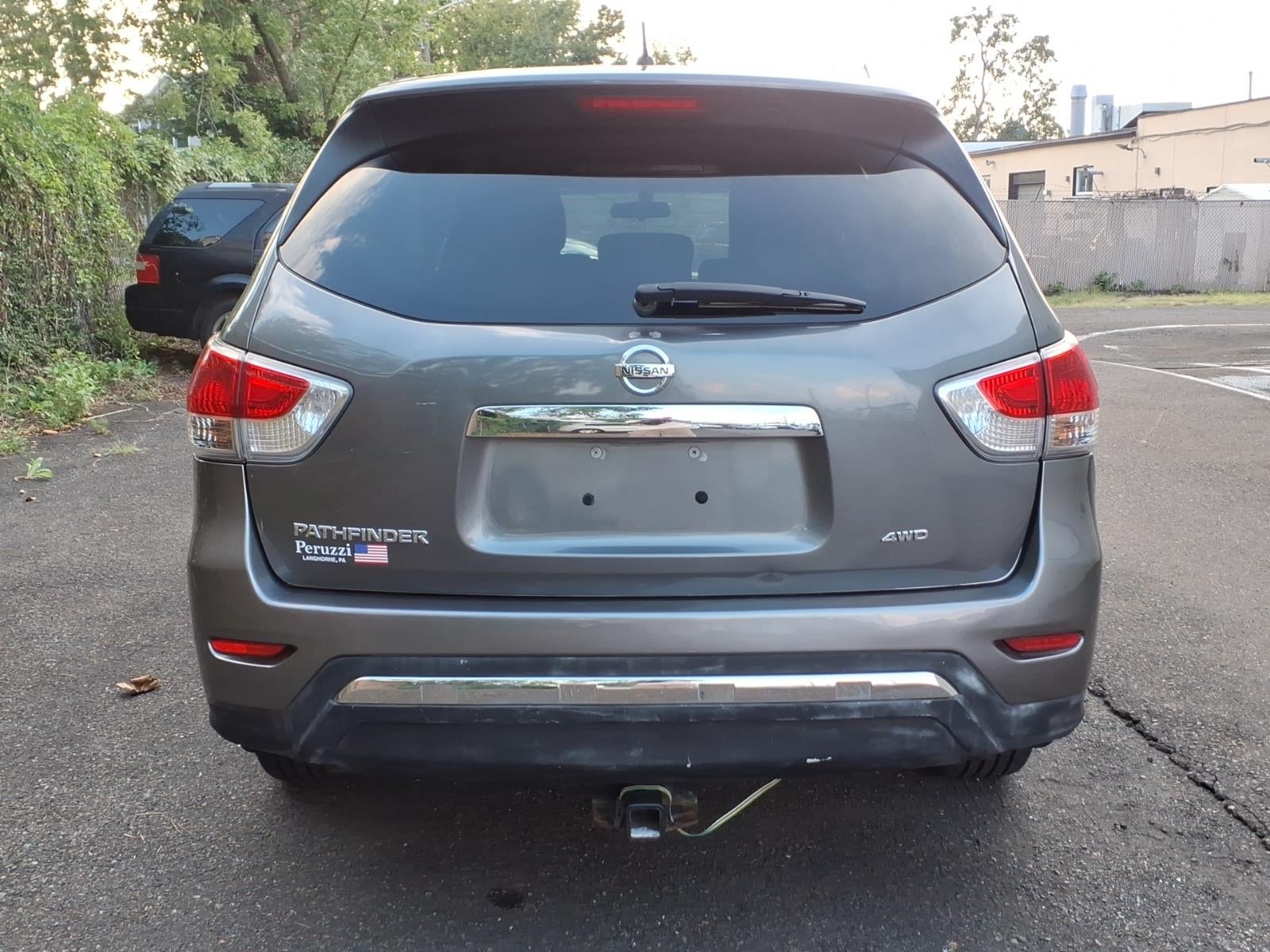 2015 Nissan Pathfinder S