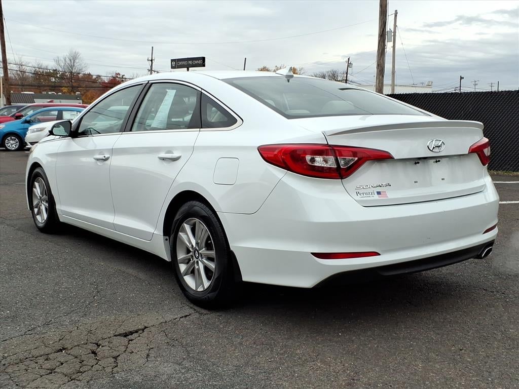 2016 Hyundai SONATA SE